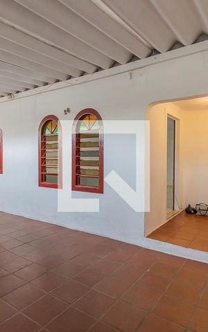 Casa para alugar com 250m², 4 quartos e 1 vaga Casa para alugar com 250m², 4 quartos e 1 vagaGaragem