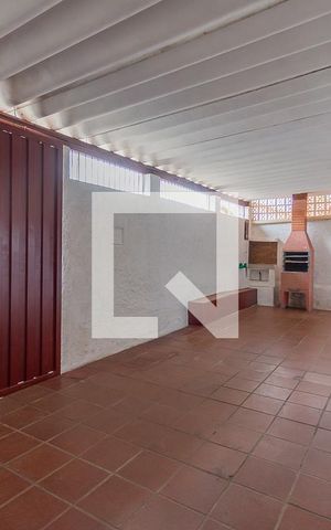 Casa para alugar com 250m², 4 quartos e 1 vaga Casa para alugar com 250m², 4 quartos e 1 vagaGaragem