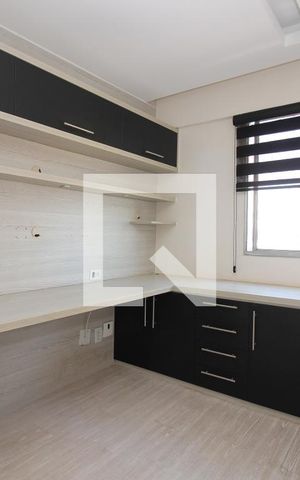 Apartamento para alugar com 62m², 2 quartos e 2 vagasEscritório