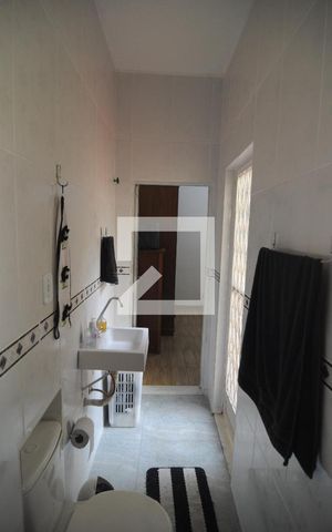 Casa de condomínio à venda com 150m², 4 quartos e 3 vagasBanheiro da Suite
