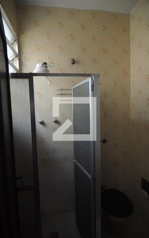 Casa de condomínio à venda com 150m², 4 quartos e 3 vagasBanheiro Corredor