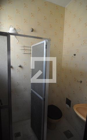 Casa de condomínio à venda com 150m², 4 quartos e 3 vagasBanheiro Corredor