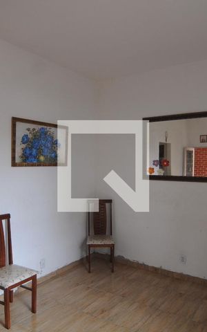 Casa de condomínio à venda com 150m², 4 quartos e 3 vagasSala