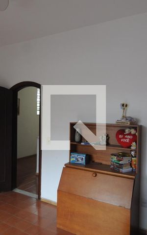 Casa de condomínio à venda com 150m², 4 quartos e 3 vagasQuarto 2