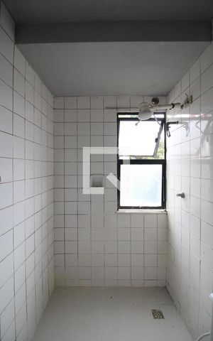 Apartamento à venda com 61m², 2 quartos e 1 vagaBanheiro Social