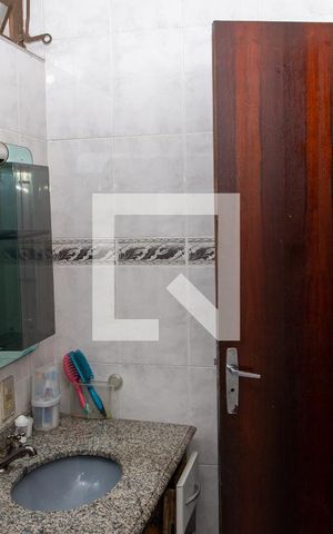 Casa à venda com 300m², 4 quartos e 2 vagasBanheiro Social