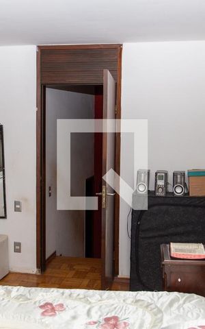Casa à venda com 300m², 4 quartos e 2 vagasQuarto 2