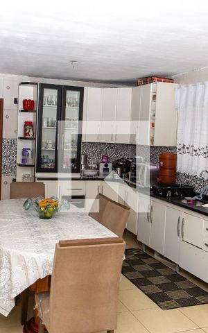 Casa à venda com 300m², 4 quartos e 2 vagasCozinha