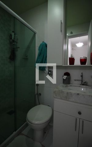Apartamento à venda com 70m², 2 quartos e 1 vagaBanheiro Social