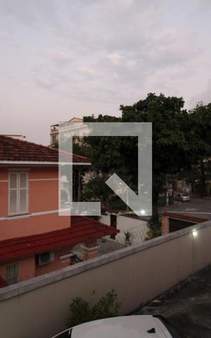 Apartamento à venda com 70m², 2 quartos e 1 vagaVista