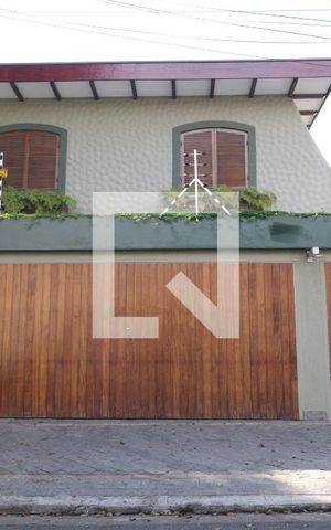 Casa à venda com 300m², 3 quartos e 5 vagasFachada