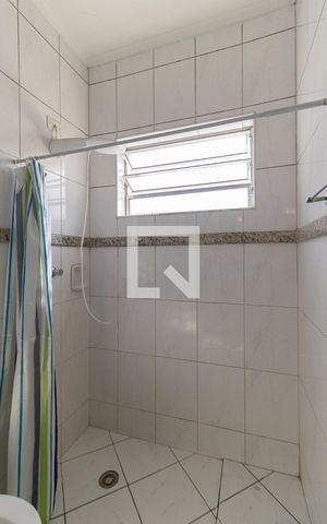 Casa à venda com 161m², 3 quartos e 3 vagas Casa à venda com 161m², 3 quartos e 3 vagasBanheiro 1