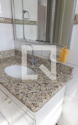 Casa à venda com 161m², 3 quartos e 3 vagas Casa à venda com 161m², 3 quartos e 3 vagasBanheiro 1