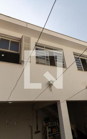 Casa à venda com 161m², 3 quartos e 3 vagas Casa à venda com 161m², 3 quartos e 3 vagasQuintal
