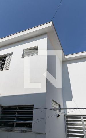 Casa à venda com 161m², 3 quartos e 3 vagas Casa à venda com 161m², 3 quartos e 3 vagasQuintal