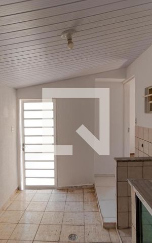 Casa à venda com 71m², 2 quartos e 5 vagas Casa à venda com 71m², 2 quartos e 5 vagasCozinha