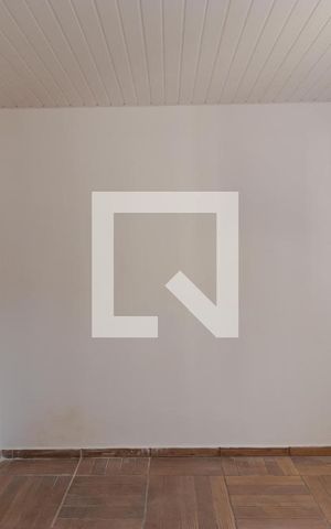 Casa à venda com 71m², 2 quartos e 5 vagas Casa à venda com 71m², 2 quartos e 5 vagasQuarto