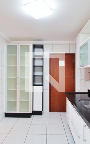 Apartamento para alugar com 110m², 3 quartos e 2 vagas Apartamento para alugar com 110m², 3 quartos e 2 vagasCozinha