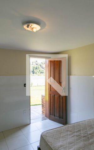 Casa à venda com 580m², 7 quartos e 6 vagas Casa à venda com 580m², 7 quartos e 6 vagasQuarto 8