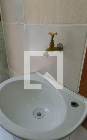 Casa à venda com 580m², 7 quartos e 6 vagas Casa à venda com 580m², 7 quartos e 6 vagasBanheiro 2