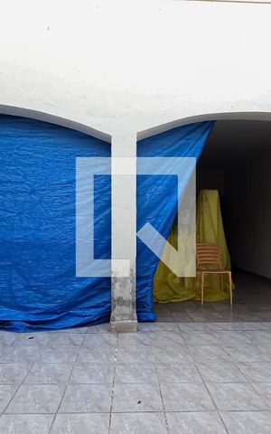 Casa para alugar com 200m², 4 quartos e 4 vagas Casa para alugar com 200m², 4 quartos e 4 vagasGaragem