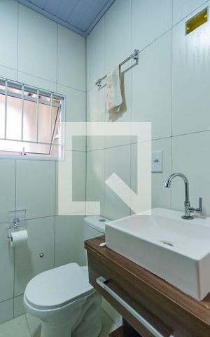 Casa à venda com 561m², 5 quartos e 4 vagas Casa à venda com 561m², 5 quartos e 4 vagasBanheiro do Quarto 2