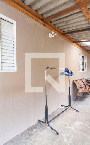 Casa à venda com 561m², 5 quartos e 4 vagas Casa à venda com 561m², 5 quartos e 4 vagasVaranda