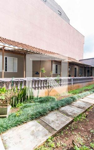 Casa à venda com 561m², 5 quartos e 4 vagas Casa à venda com 561m², 5 quartos e 4 vagasJardim