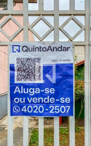 Casa à venda com 561m², 5 quartos e 4 vagas Casa à venda com 561m², 5 quartos e 4 vagasPlaca Instalada na Fachada