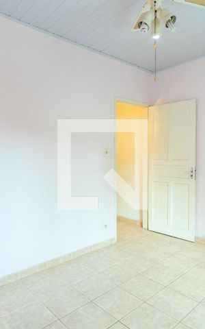 Casa à venda com 100m², 2 quartos e 2 vagasQuarto 2