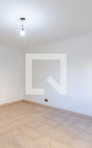 Casa à venda com 100m², 2 quartos e 2 vagasSuíte