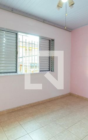 Casa à venda com 100m², 2 quartos e 2 vagasQuarto 2