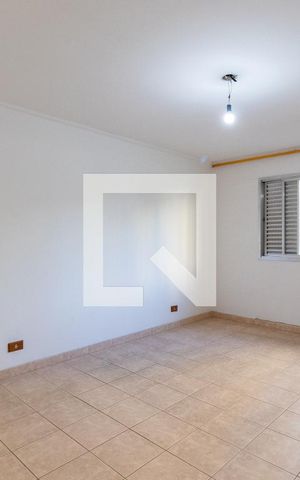 Casa à venda com 100m², 2 quartos e 2 vagasSuíte