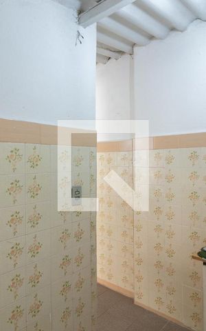 Casa à venda com 100m², 2 quartos e 2 vagasQuarto de Serviço