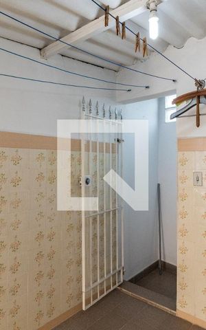 Casa à venda com 100m², 2 quartos e 2 vagasÁrea de Serviço