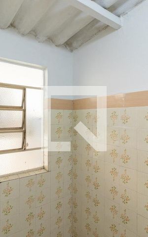 Casa à venda com 100m², 2 quartos e 2 vagasQuarto de Serviço