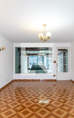 Casa à venda com 100m², 2 quartos e 2 vagasSala de Estar