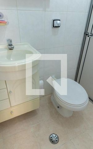 Casa à venda com 100m², 2 quartos e 2 vagasBanheiro da Suíte