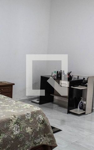 Casa para alugar com 300m², 4 quartos e 4 vagas Casa para alugar com 300m², 4 quartos e 4 vagasQuarto 1