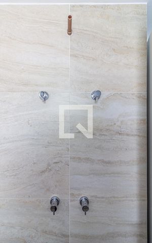 Apartamento à venda com 149m², 3 quartos e 2 vagas Apartamento à venda com 149m², 3 quartos e 2 vagasBanheiro Suite 1