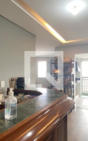 Apartamento para alugar com 72m², 2 quartos e 2 vagasSala
