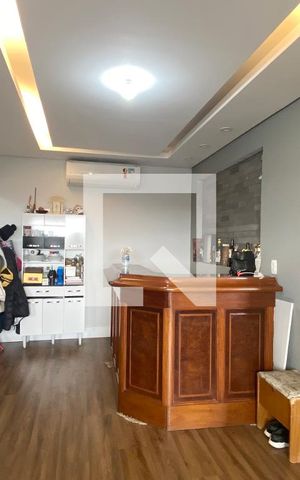 Apartamento para alugar com 72m², 2 quartos e 2 vagasSala