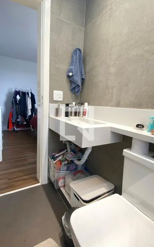 Apartamento para alugar com 72m², 2 quartos e 2 vagasBanheiro da Suíte