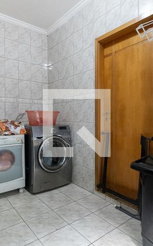 Casa à venda com 420m², 3 quartos e 4 vagas Casa à venda com 420m², 3 quartos e 4 vagasÁrea de Serviço