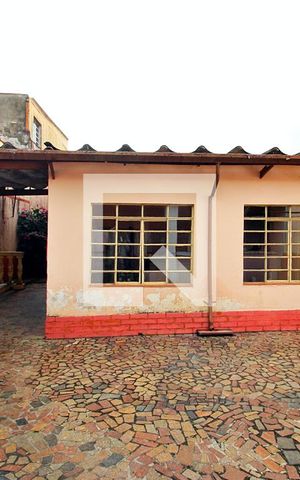 Casa à venda com 340m², 4 quartos e 1 vagaQuintal