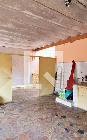 Casa à venda com 340m², 4 quartos e 1 vagaÁrea de Serviço 1