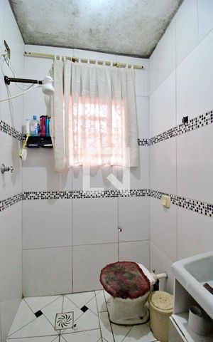 Casa à venda com 340m², 4 quartos e 1 vagaBanheiro 2