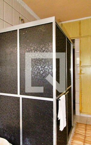 Casa à venda com 340m², 4 quartos e 1 vagaBanheiro 1