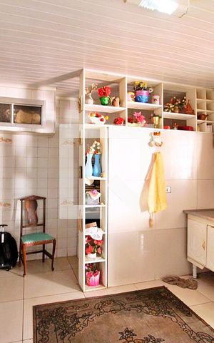 Casa à venda com 340m², 4 quartos e 1 vagaCozinha 2