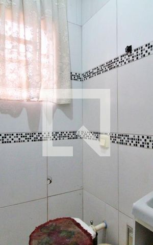 Casa à venda com 340m², 4 quartos e 1 vagaBanheiro 2